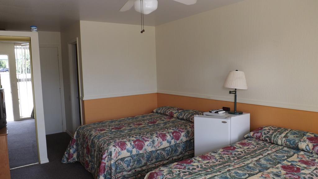 Twin Lakes Inn Bull Shoals Habitación foto