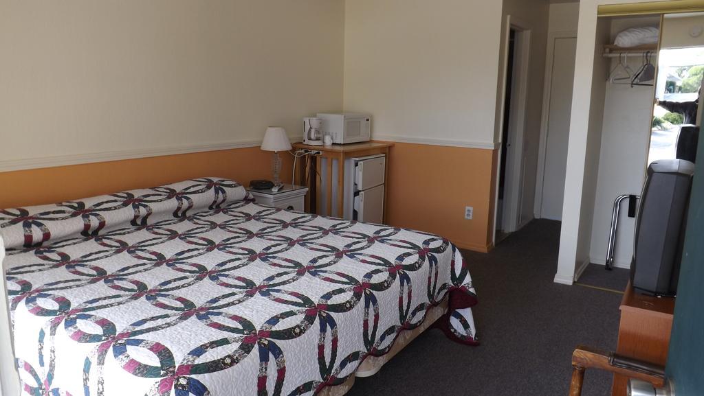 Twin Lakes Inn Bull Shoals Habitación foto